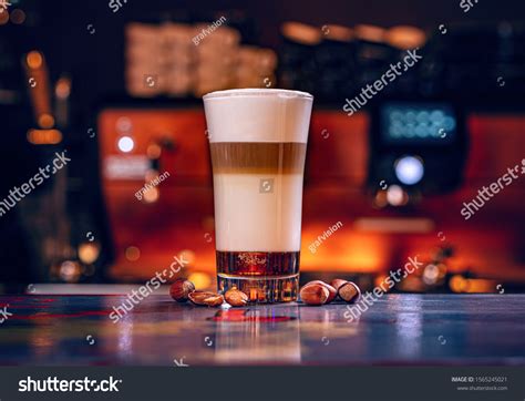 2,772 헤이즐넛라떼 Images, Stock Photos & Vectors | Shutterstock