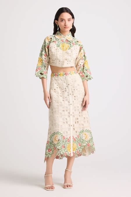 Designer Tops for Women | Shop Stylish Collection Here