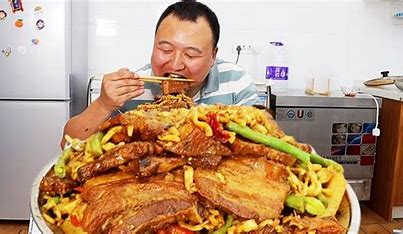 广东人吃微微辣的面 的图像结果