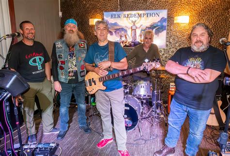 ELK REDEMPTION Live at The Earl Haig Club Bar, Earl Haig Club, Cardiff ...