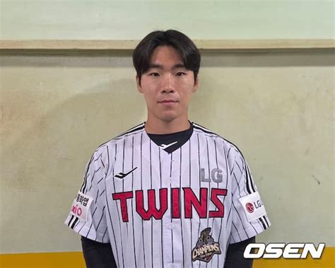 Kang Min-gyun dazzles in Korea exhibition games with first pro home run ...