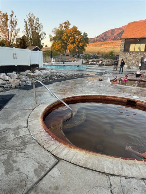 Crystal Hot Springs Review: Richest Mineral Water in The World ...