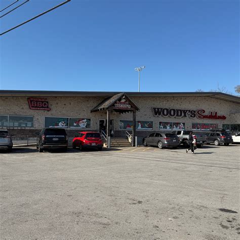 WOODY'S SMOKEHOUSE SHELL, Centerville - Restaurant Reviews, Photos ...
