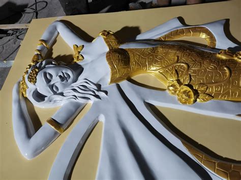 新疆喀什酒店美人鱼浮雕项目-不锈钢雕塑-无锡云物雕塑艺术工程有限公司