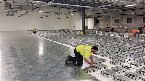 Modular Raised Floor Panels White Wood Core Raised Floor With Modular