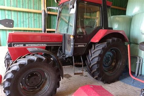 Verkauf wegen Krankheit: Case IH 844 A XL Rentner-Traktor für 21.000 ...