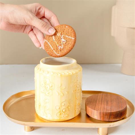 Amber Airtight Jar – https://artecasa.in/