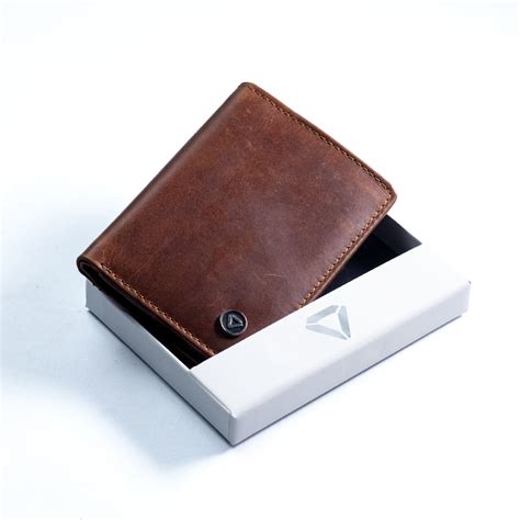 CARBONADO Card Holder Classic (Brown)– Moto Central
