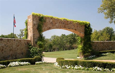 Mesa Vista Ranch - Hall and Hall