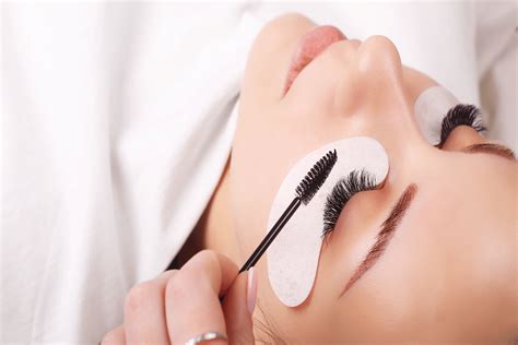 Eyelash Extensions Tutorial 的图像结果