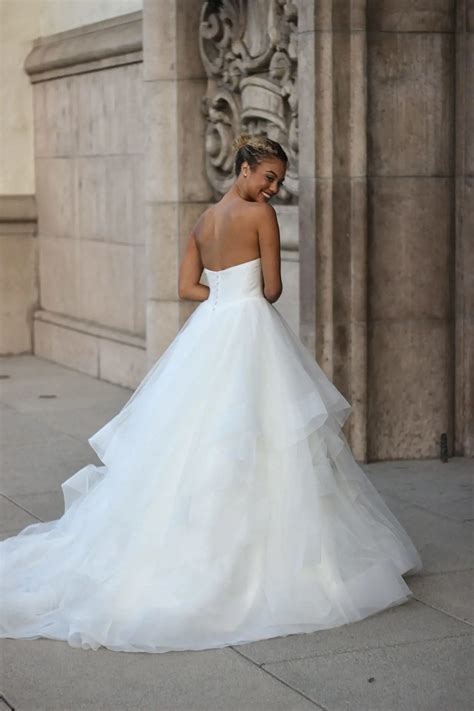 Designer Spotlight: Martina Liana Trends 2023 - Minster Bridal