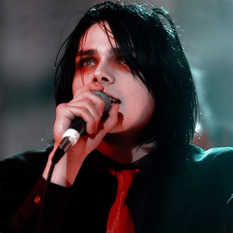 Gerard way – Artofit