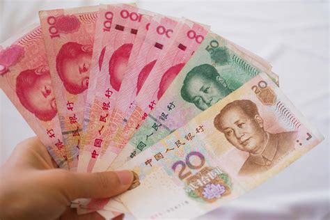 Using Chinese Money Background 的图像结果
