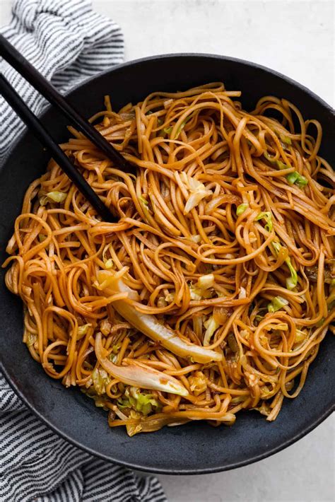 Panda Express Chow Mein - infoodita