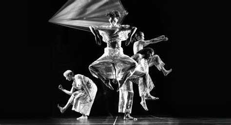 » The Evolution of Dance as a Form of Personal Expression