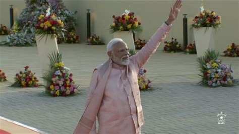 PM Modi welcomed by priests at BAPS Hindu temple in Abu Dhabi