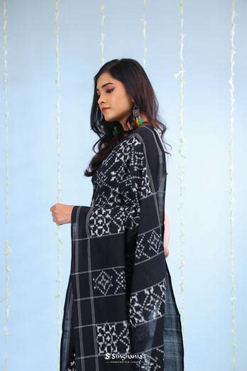 Pure Ikkat Silk Sarees Online | Ikat Designs | Singhania's