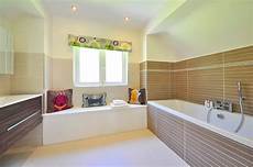 come piastrellare un bagno come piastrellare un bagno lungo e stretto trucchi e come piastrellare un bagno come piastrellare un bagno lungo e stretto trucchi e