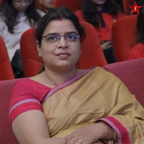 Rashmi Swarnakar achieved Title of Artist from Raipur | Forever Star ...