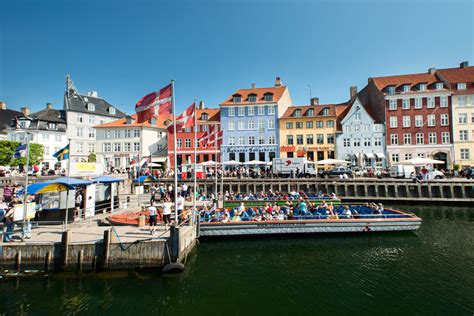 What to wear in Copenhagen in Spring (March, April & May) - Wear When ...