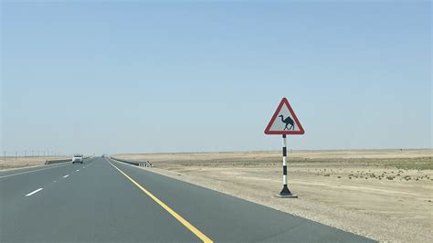 Border crossing by car - from UAE to Oman & back
