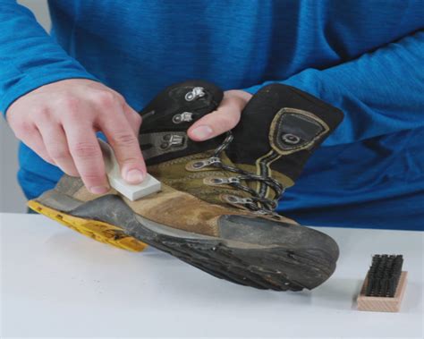 Gear Aid Revivex Boot Cleaner 118ml (36250)– Moto Central