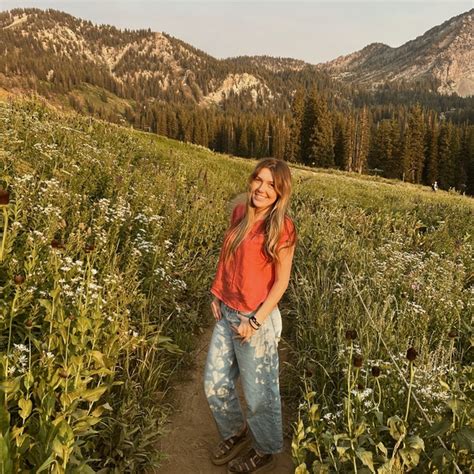 Zhenya - English teacher - ₹1757/h