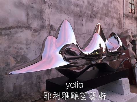 不锈钢雕塑 耶利雅雕塑艺术厂 WeChat：1041772863 TEL：13510679100 | Stiletto heels ...