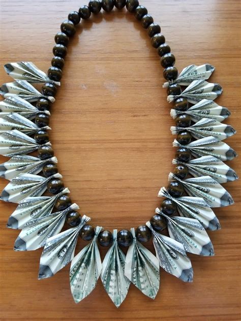 Butterfly Money Lei Tutorial 的图像结果