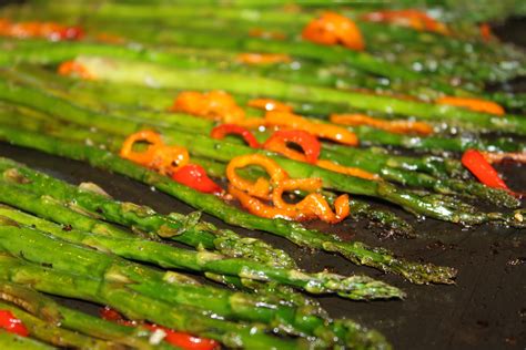 Tomato & Garlic Linguini with Rocket (Arugula) — The Happy Diabetic