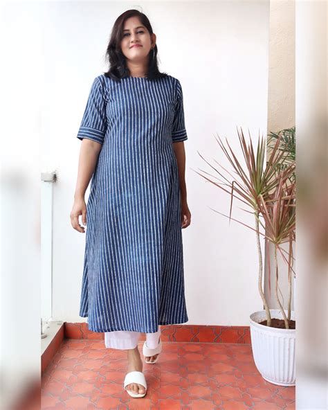 Green Meadow Premium Batik Cotton Hand Block Paneled Kurta – GOODHAPPYEARTH