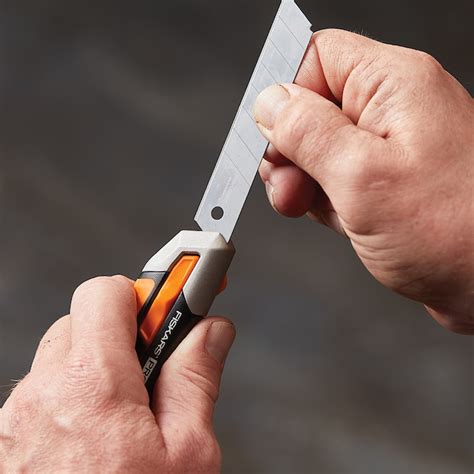 Shop Fiskars Fiskars Snap Knife with Replacement Blades at Lowes.com