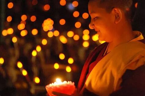 佛教与元宵节：观佛舍利 燃灯供佛|佛教| 点灯_凤凰佛教