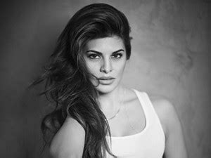 Beautiful Actress Jacqueline Fernandez HD Wallpaper Multicolor Vinyl ...