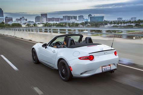 Hagerty Predicts Top 2016 Model-Year Future Collectibles