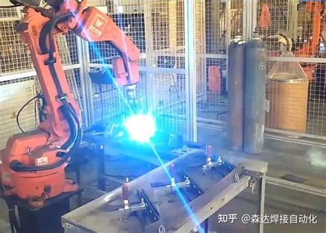焊接机器人与焊接专机的不同及其外部轴的作用-济南恒捷自动化设备有限公司