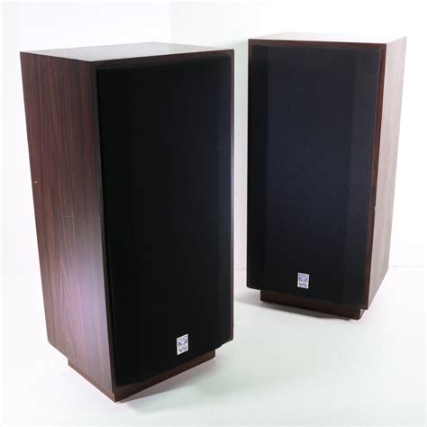 Cerwin-Vega! VS-100 Floorstanding Speaker Pair