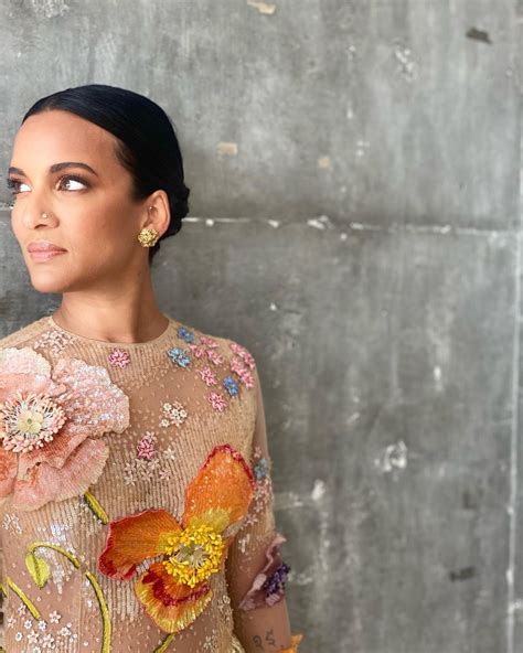 Grammy Awards: Anoushka Shankar arrived in a sequinned Rahul Mishra ...