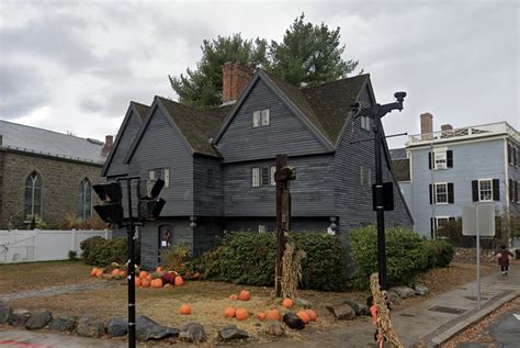 1642 Salem Witch House in Massachusetts (PHOTOS) | Pricey Pads