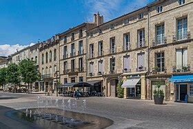 Pézenas — Wikipédia