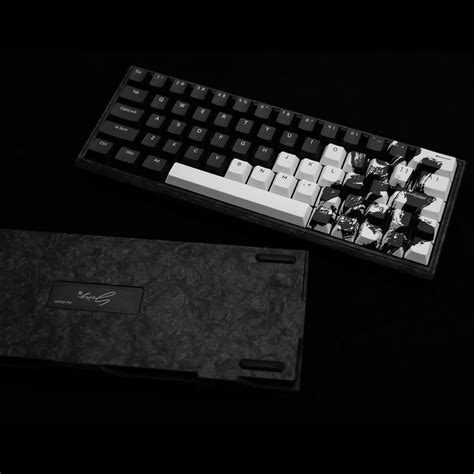 WLMouse YING63 Carbon Fiber Keyboard | CtrlShiftStore