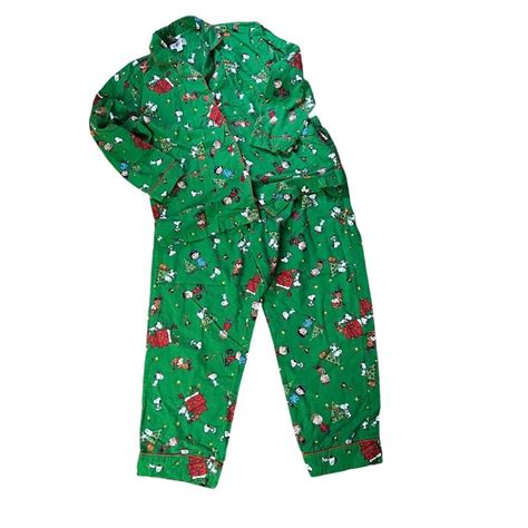 Peanuts Comfy Green Christmas Snoopy Pajama Set Festi… - Gem