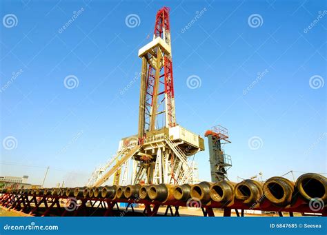 Land drilling rig stock image. Image of energy, drilling - 6847685