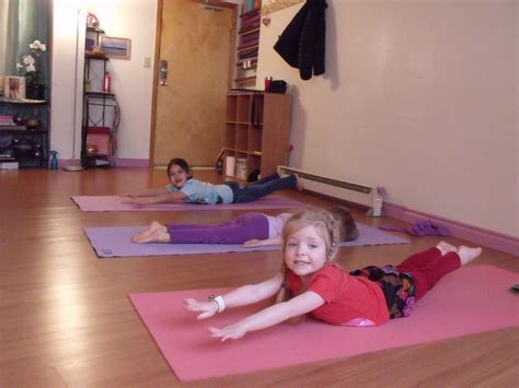 Child Yoga Challenge 的图像结果