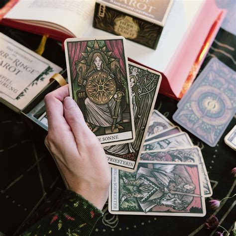 The Lord of the Rings Tarot - Card Game | Elbenwald