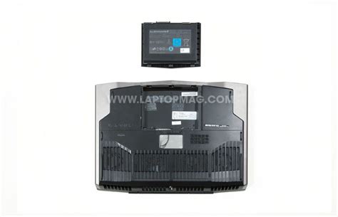 Alienware M18x R2 Gaming Laptop 的图像结果