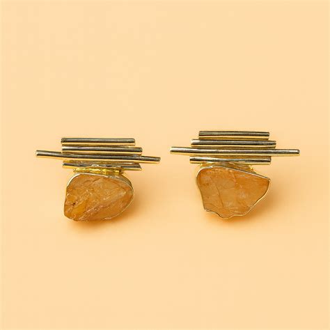 M stick Rough stone studs – Kourwaki