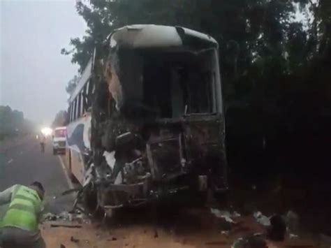 Andhra Pradesh: TSRTC bus collides with lorry in Nellore, driver killed ...