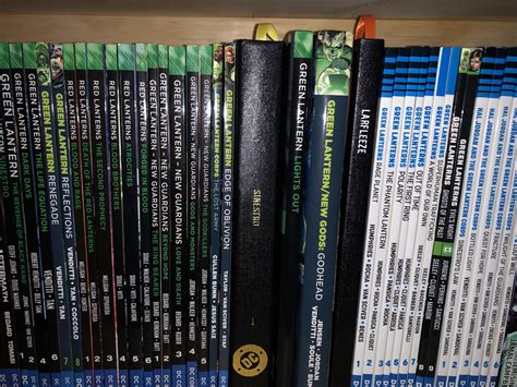 [Collection] My GL trade bookshelf! : r/DCcomics