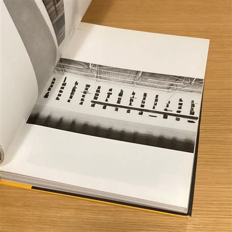 Jannis Kounellis: Works, Writings 1958-2000 / Gloria Moure | 百年